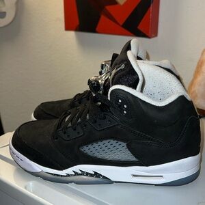 SALE Retro Jordan 5 Oreo